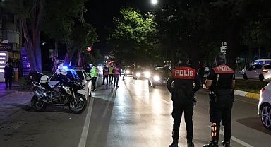 Isparta'da bir haftalık polis denetimlerinde 40 aranan şahıs yakalandı