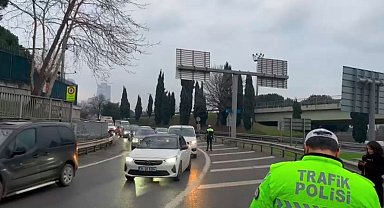 İstanbul'da dron destekli "Taralı alan ihlali" denetiminde sürücülere ceza yağdı