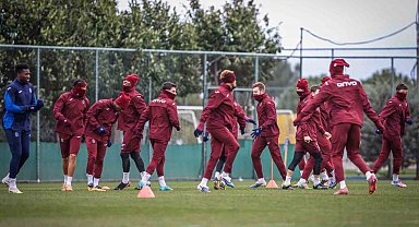 İstanbulspor maçı hazırlıklarını tamamlayan Trabzonspor İstanbul'a gitti