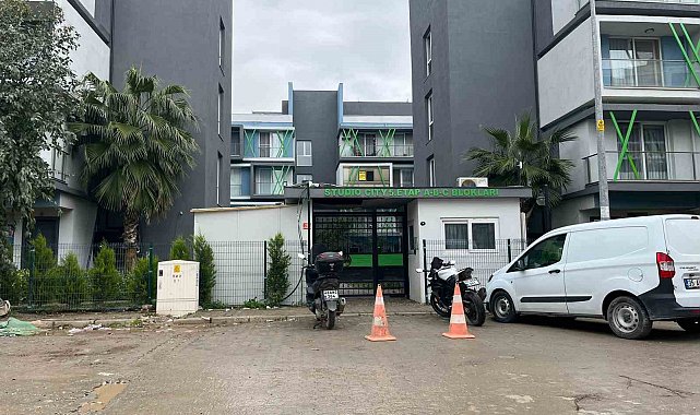 İzmir'deki korkunç cinayetin görgü tanığı konuştu: "Silah sesine koştuk, kanlar içinde bulduk"