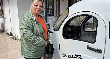 İzmir'in sıra dışı muhtarı: Babasının vasiyetini dinledi, köyün 'Tek Kraliçe'si oldu