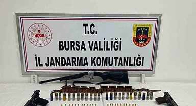 İznik'te şüphelinin evinden tabanca ve av tüfeği çıktı