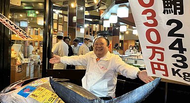 Japonya'daki balık mezatında dev orkinos 3,2 milyon dolara satıldı