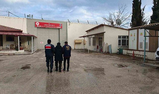 Jasat, sahte jandarmayı kısa sürede yakaladı