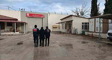 Jasat, sahte jandarmayı kısa sürede yakaladı