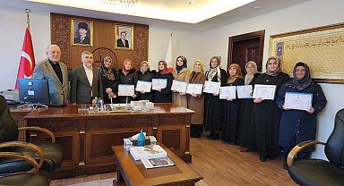 Kadın Kur'an kursu öğreticilerine yönelik Talim ve Tashih-i Huruf Kursu tamamlandı