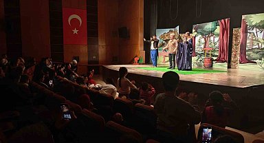 Kahramanmaraş Büyükşehir'den miniklere sanat dolu dakikalar