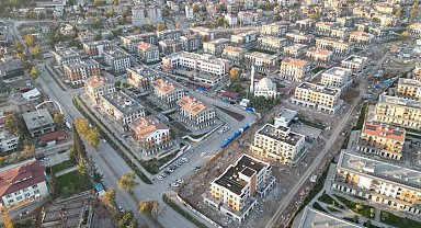 Kahramanmaraş'ta aynı açıdan çekilen görüntüler dönüşümü gözler önüne serdi