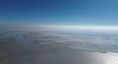 Kar ve yağmur yağışı Tuz Gölü'nü umutlandırdı