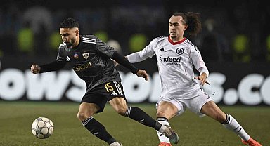 Karabağ, 90+4'te Eintracht Frankfurt'u devirdi