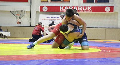 Karabük'te Okul Sporları Güreş Grup Müsabakaları başladı