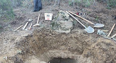 Karacasu'da kaçak kazıya jandarmadan suçüstü