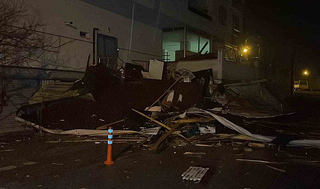 Karaman'da fırtına hayatı olumsuz etkiledi