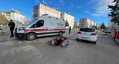 Karaman'da otomobil ile motosiklet çarpıştı