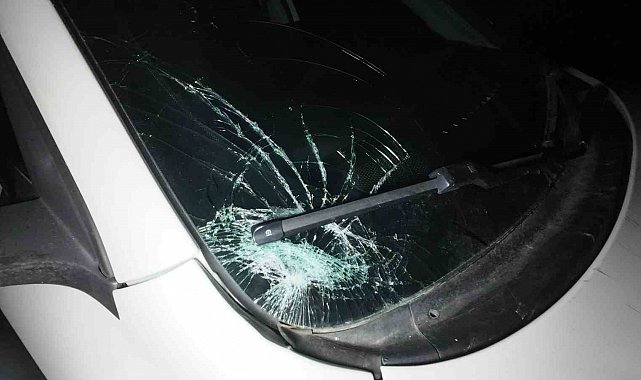 Karaman'da otomobilin çarptığı kadın yaralandı