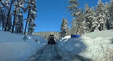 Karla kapanan 278 köy yolundan 260'ı açıldı