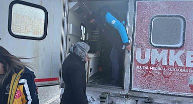 Karlıova'da zorlu kış şartlarında UMKE'den hayat kurtaran müdahale