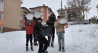 Karne tatili kar sevincine dönüştü
