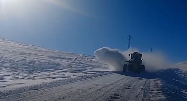 Kars Özel İdaresi bin saatlik çalışmayla kapalı köy yolu bırakmadı