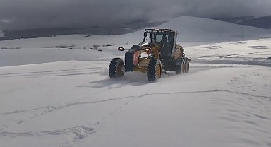Kars'ta 11 köy yolu ulaşıma kapalı bulunuyor