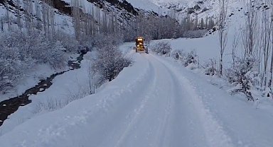 Kars'ta 130 köy yolu ulaşıma kapandı