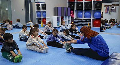 Kaş Ova Spor Salonu Kaşlı çocukların ortak buluşma noktası oldu