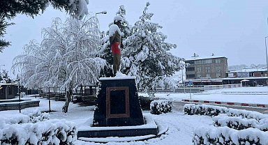Kavak'ta kar 20 santimetreye ulaştı