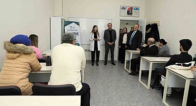 KAYMEK'te Almanca yeterlilik belgesi sahiplerini buldu