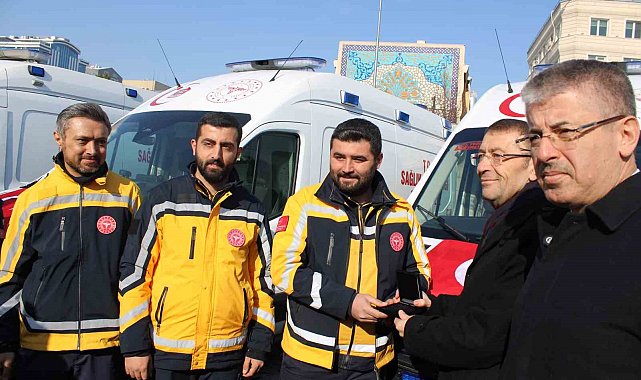 Kayseri'de 12 ambulans daha hizmete başladı