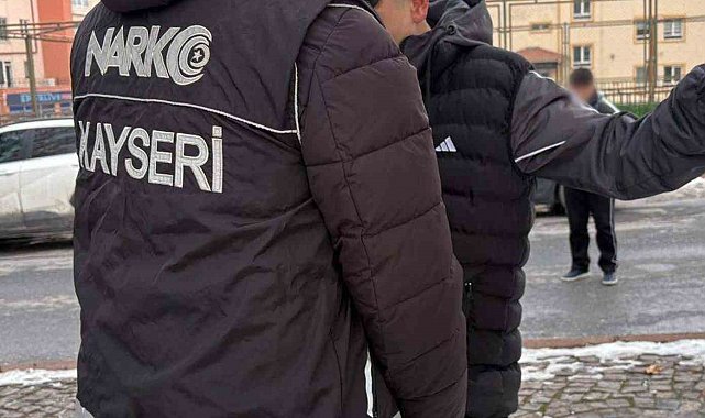Kayseri'de okulla ilgisi olmayan 12 şahıs sorgulandı