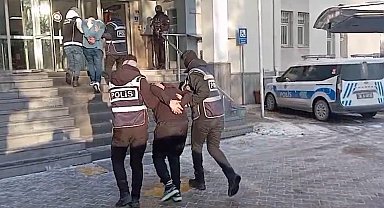 Kayseri'de özel ekip, cezaevi firarisi 2 şahsı yakaladı