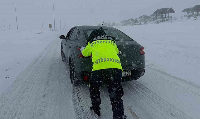 Kayseri'de ulaşıma kar engeli