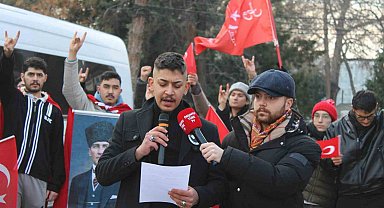 Kayserililerden Türk Bayrağı'na yapılan saldırıya tepki