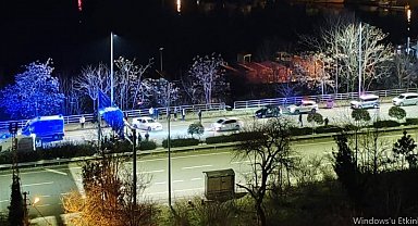 Kaza sonrası kavgaya tutuştular