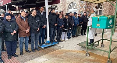 Kazada ölen baba ve oğlu gözyaşları arasında toprağa verildi