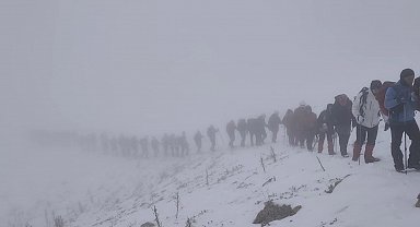 Kazıkbeli Savaşı anısına Honaz Dağı'na zirve tırmanışı