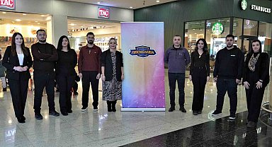 Keçiören Belediyesi'nden öğrencilere teknoloji dolu karne şenliği