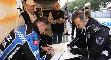 Kepez Zabıtası'ndan işgaller ve gıda ihlalleri denetimi