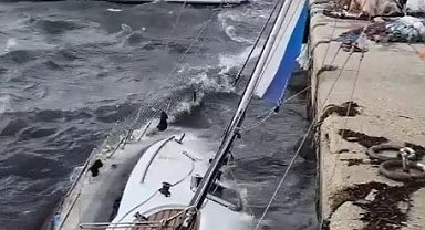 Keşan'da tekne battı, çatılar uçtu, iş yerleri hasar gördü