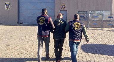 Kesinleşmiş 12 yıl cezayla aranan uyuşturucu tacirini jandarma yakaladı