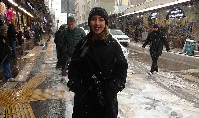 Kilis'te kar yağışı etkili oluyor