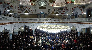 Kilis'te Miraç Kandili'nde camiler doldu taştı