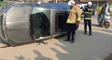 Kırıkhan'da otomobil yan yattı: 2 yaralı
