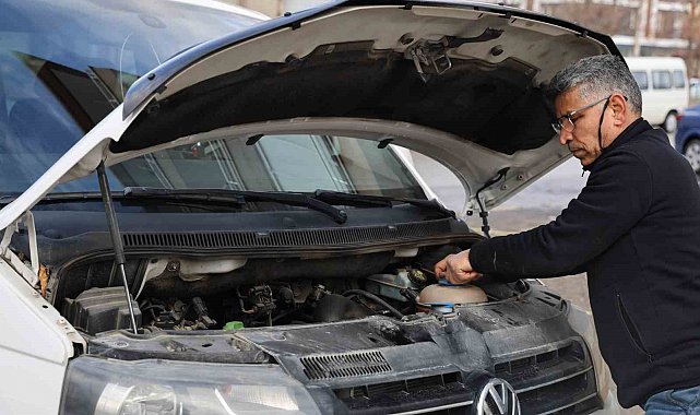 Kırşehir'de oto marketlerde kış ürünlerine talep arttı