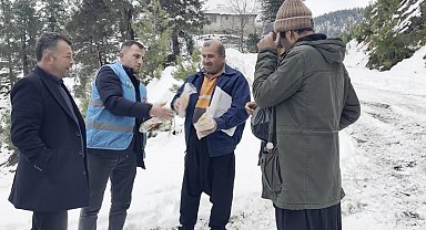 Kış günü belediye ekiplerinden ikram