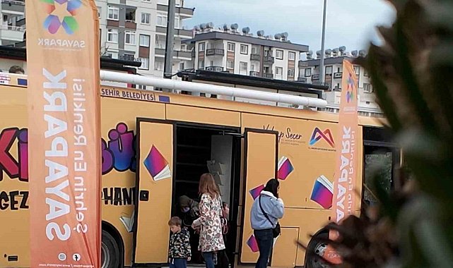 Kitaplar yola çıktı, durağı Sayapark oldu