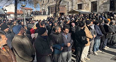 Konya'da Ebu Ubeyde ve tüm şehitler için gıyabi cenaze namazı kılındı