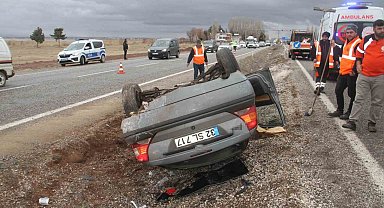 Konya'da otomobil devrildi: 6 kişi yaralandı