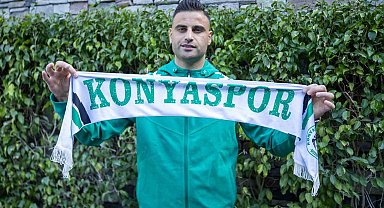 Konyaspor, Deniz Türüç ile sözleşme imzaladı