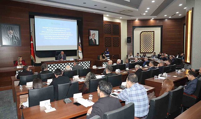 Körfez Belediye Meclisi'nde metro durağı yeri devri görüşüldü